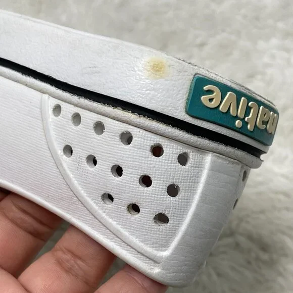 Native Kids White Miles EVA Foam Slip-On Sneakers Shoes Size 1 - Picture 8 of 11